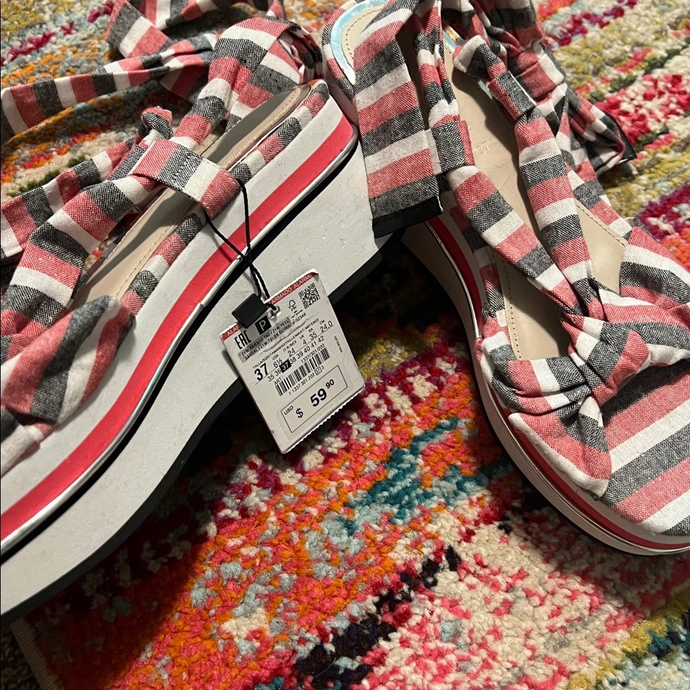 NWT, Zara summer tie sandals, size 37, US size 6.5